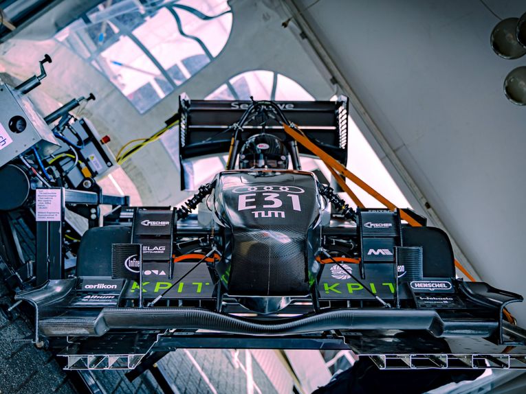 Rennwagen von TUfast xb026